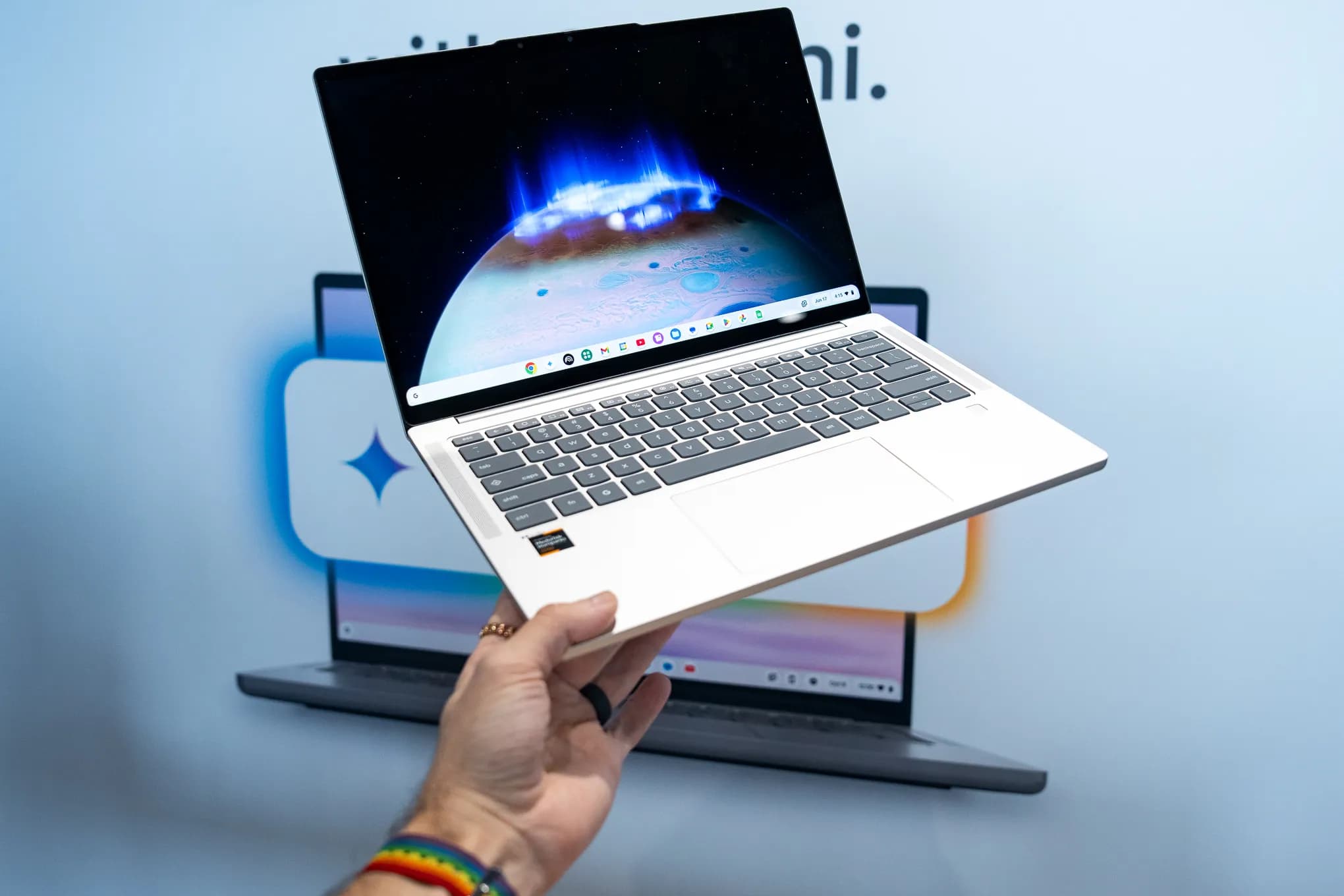 Google révolutionne les Chromebook avec l'IA : nouvelles fonctions et processeur MediaTek Ultra